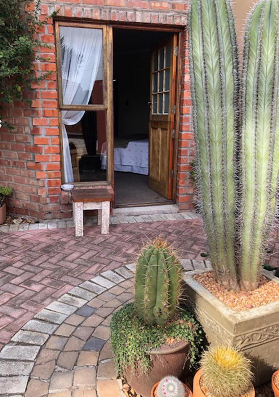 A La Martha's Air-Port Guest House Port Elizabeth Extérieur photo